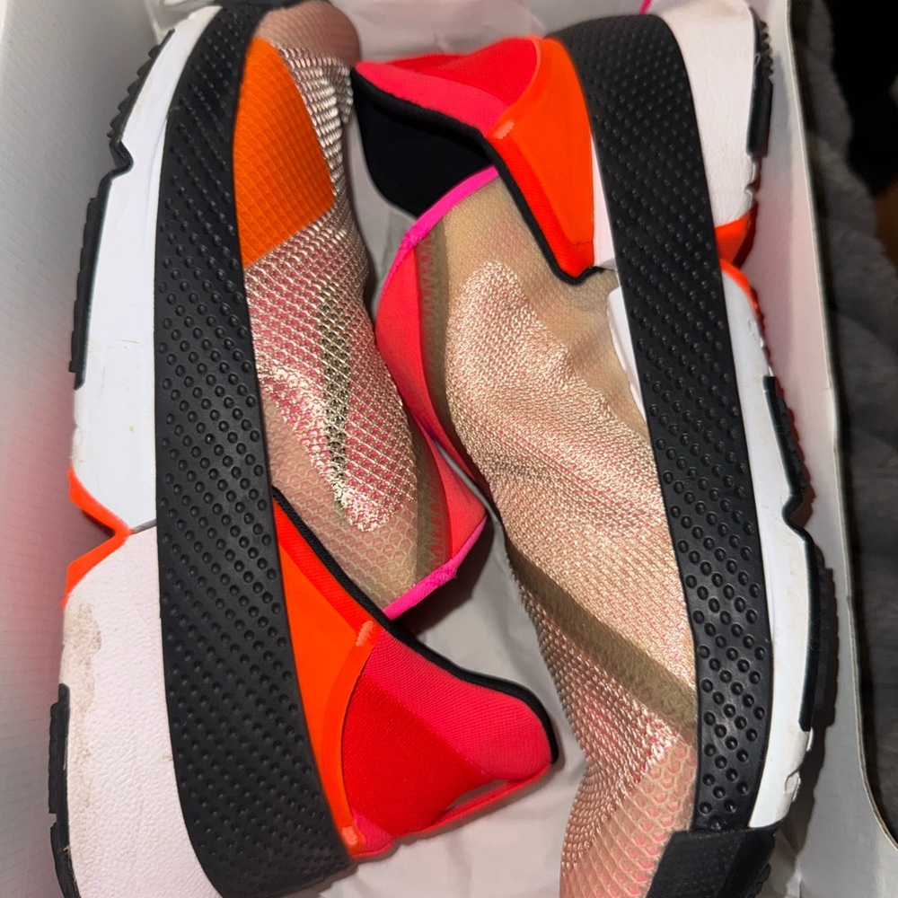 Nike Go Flyease Bright Crimson/Black
